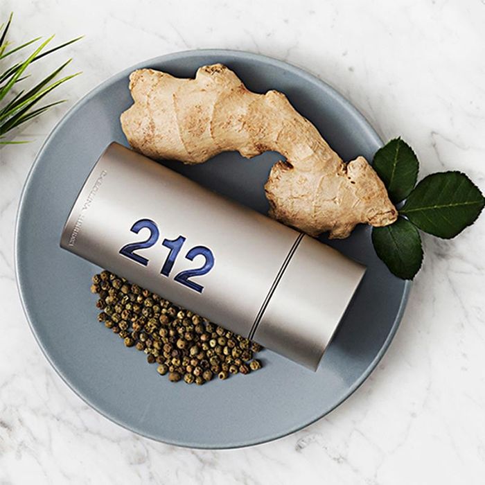 Mùi hương Nước Hoa Carolina Herrera 212 NYC Men nam tính, hiện đại